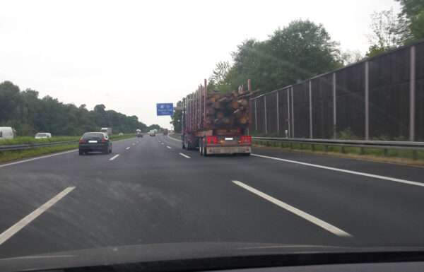 Langholztransporte-Genehmigung-Autobahn-Strasse Langholztransporte-Genehmigung-Autobahn-Strasse