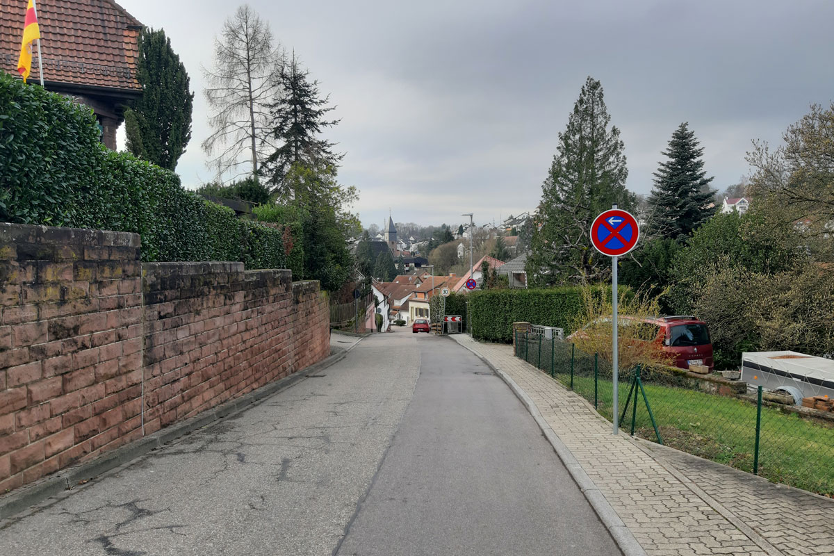 Absolutes Halteverbot enge Straße