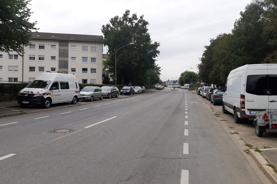 Beidseitige Schutzstreifen beidseitiges Längsparken