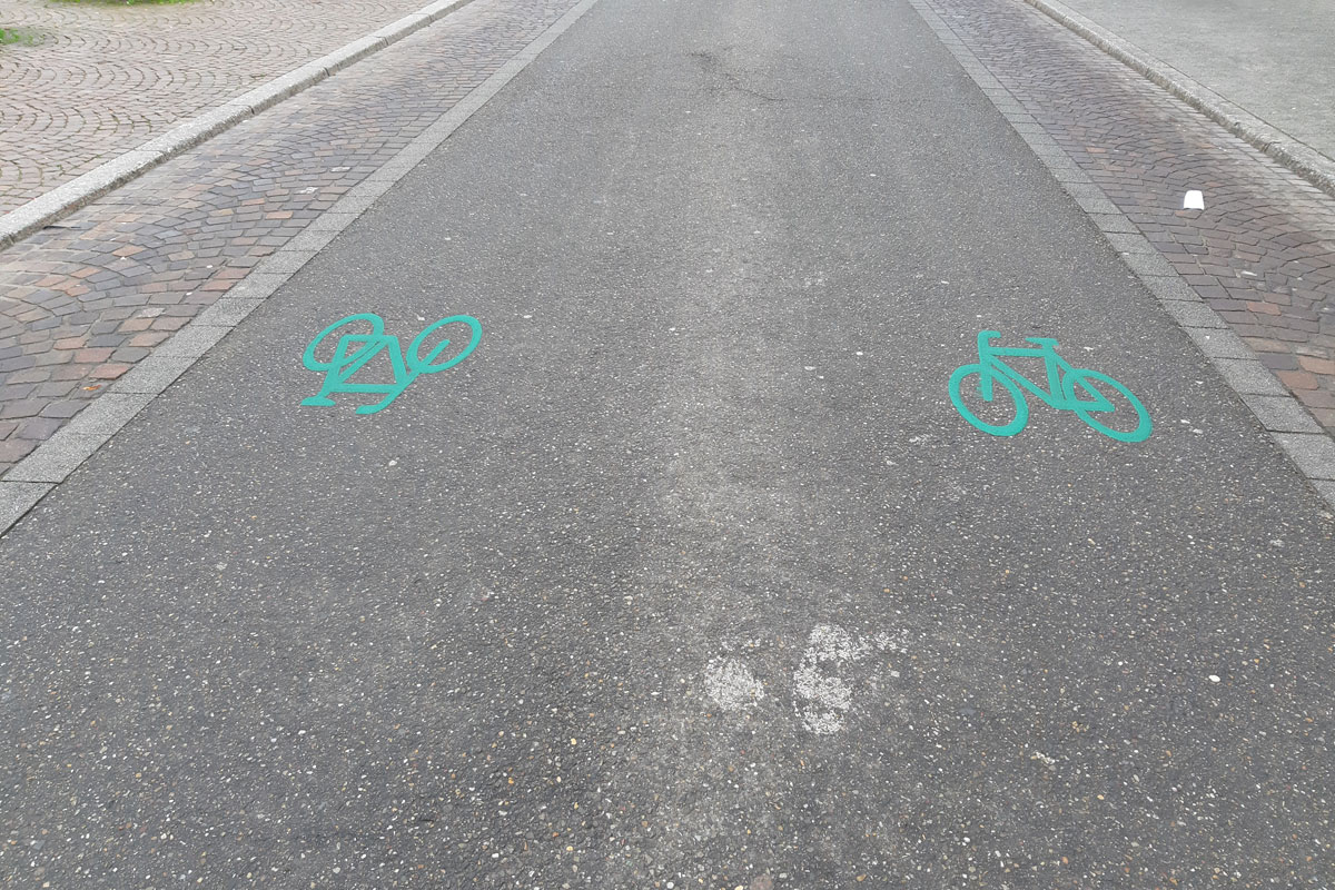 Grüne Fahrradpiktogramme