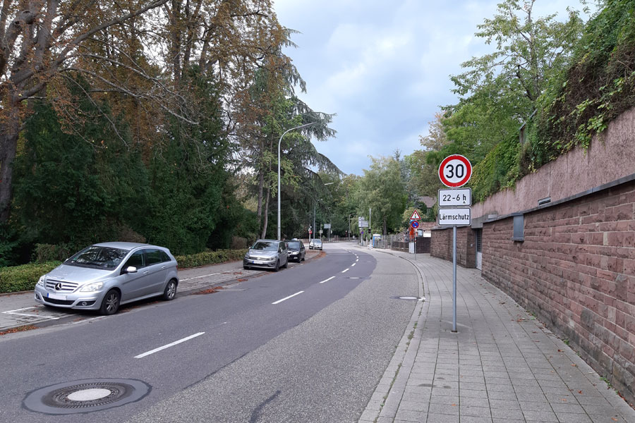 Tempo 30 nur von 22-6 Uhr Lärmschutz abgesetzte Bebauung