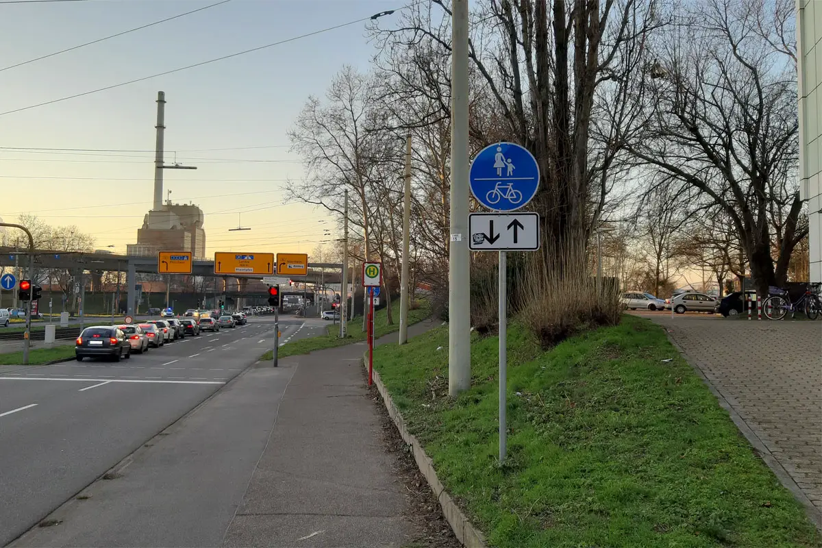 Zeichen 240 Gemeinsamer Fuß- und Radweg beide Fahrtrichtungen