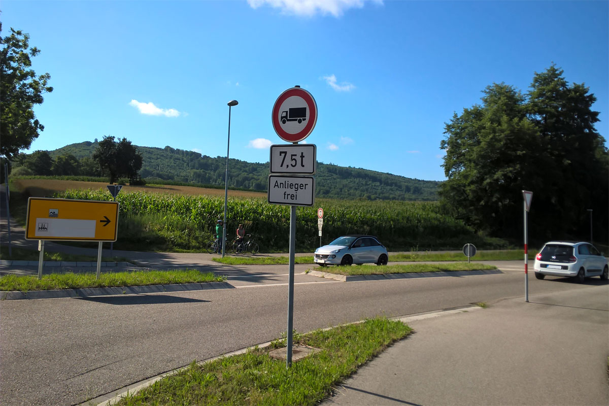 Verbot für Kfz zulässige Gesamtmasse 7,5 t Anlieger frei Schild