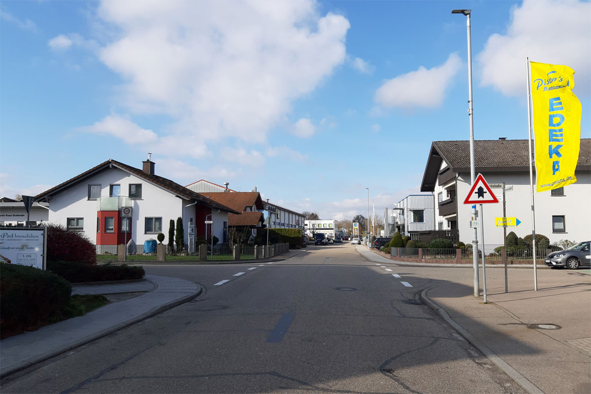 Verkehrszeichen Vorfahrt Zeichen 301 innerorts